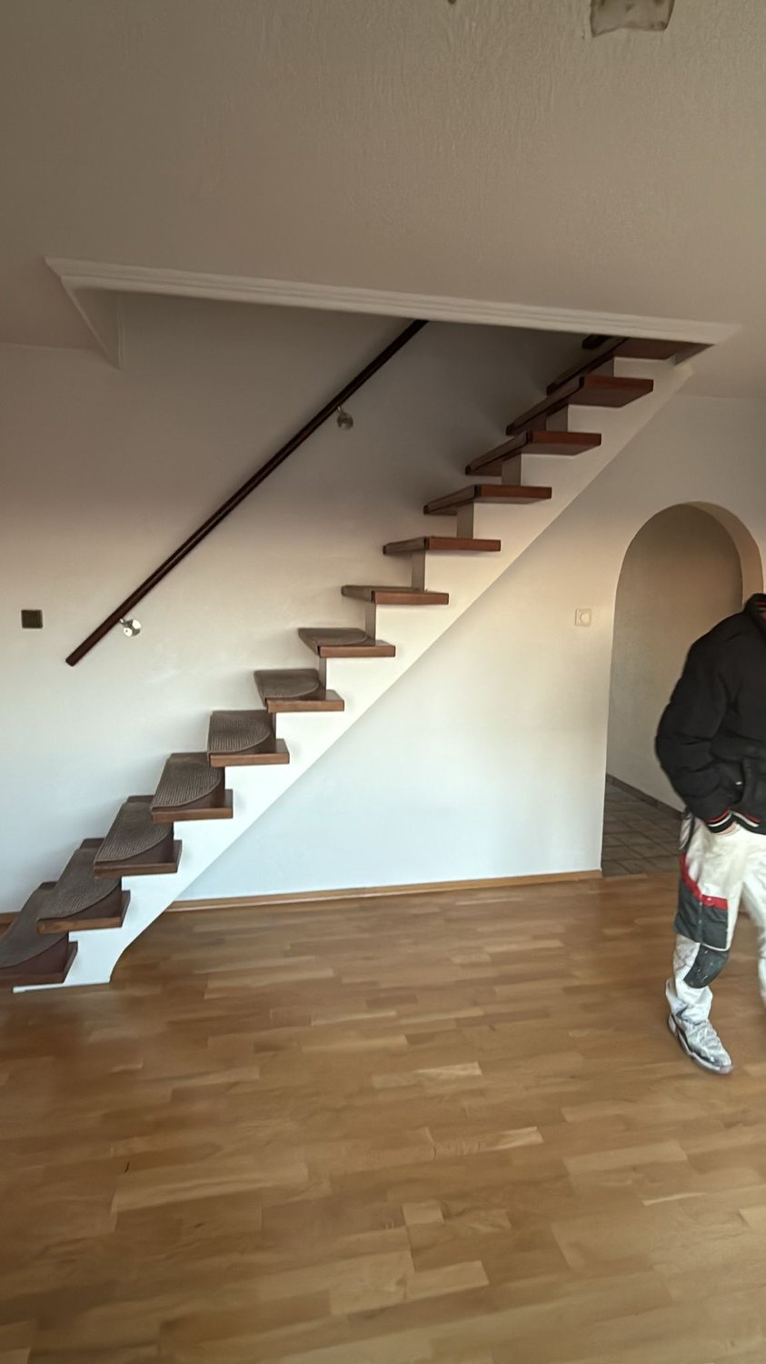 Fertiggestellte Treppe mit hochwertigem Finish